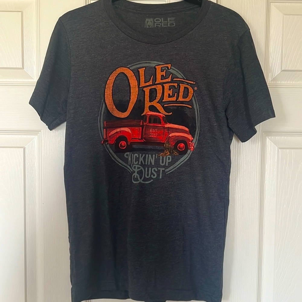 Blake Shelton’s OLE RED Kickin Up Dust TShirt - Small